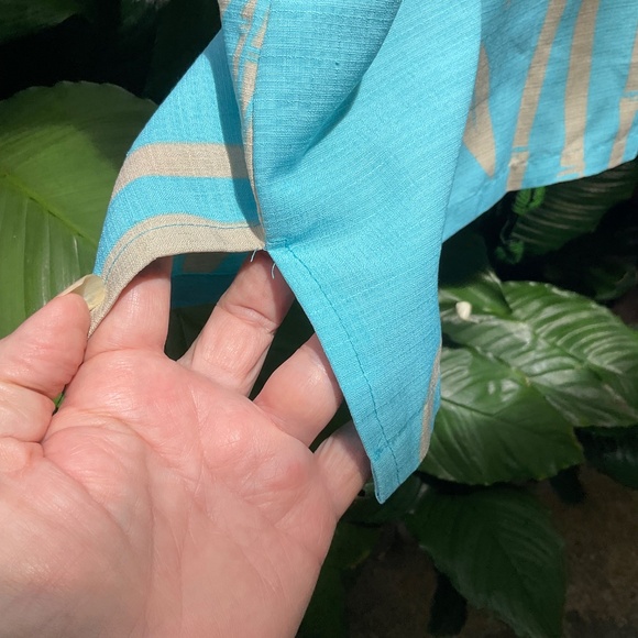 Pretty Blue Cintas Made In Hawaii Women’s Aloha Style Blouse - Picture 4 of 5